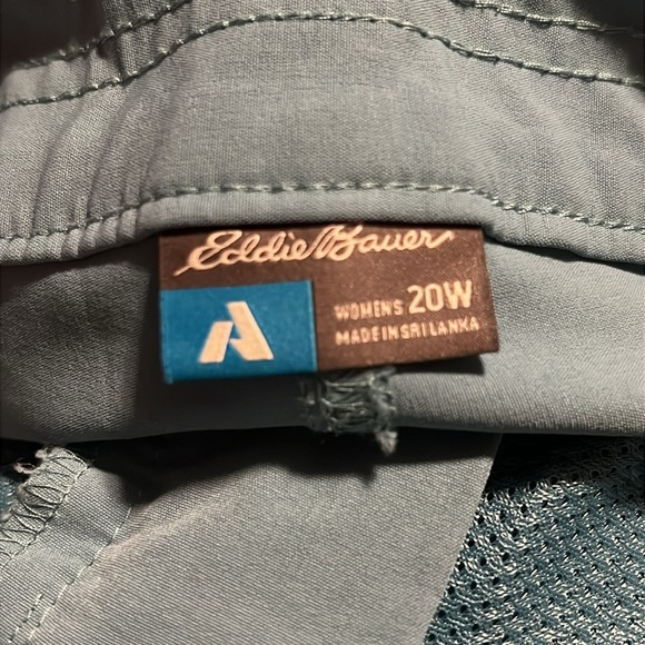Eddie Bauer First Ascent Cargo shorts - Picture 3 of 4
